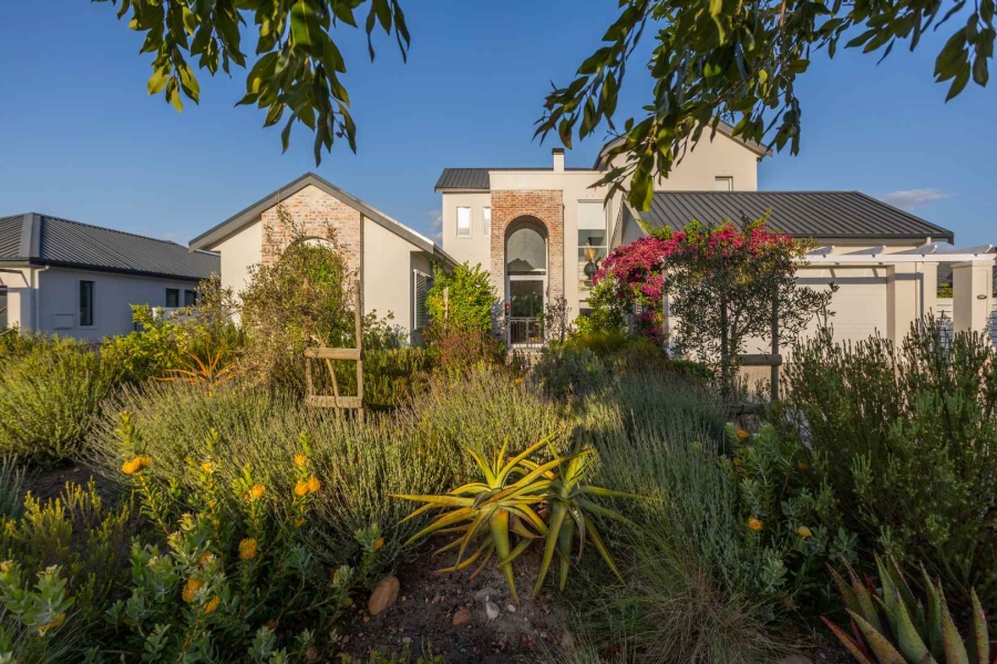 4 Bedroom Property for Sale in Val De Vie Estate Western Cape